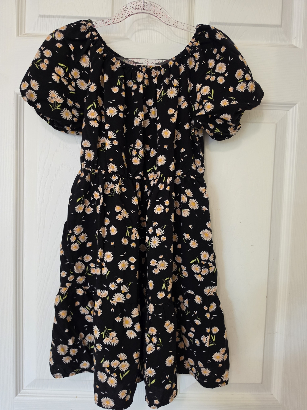 Girls Cat & Jack Black Daisy Puff-Sleeve Dress Size Medium
